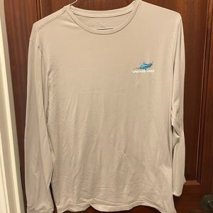 Vineyard Vines long sleeve tee gray size L